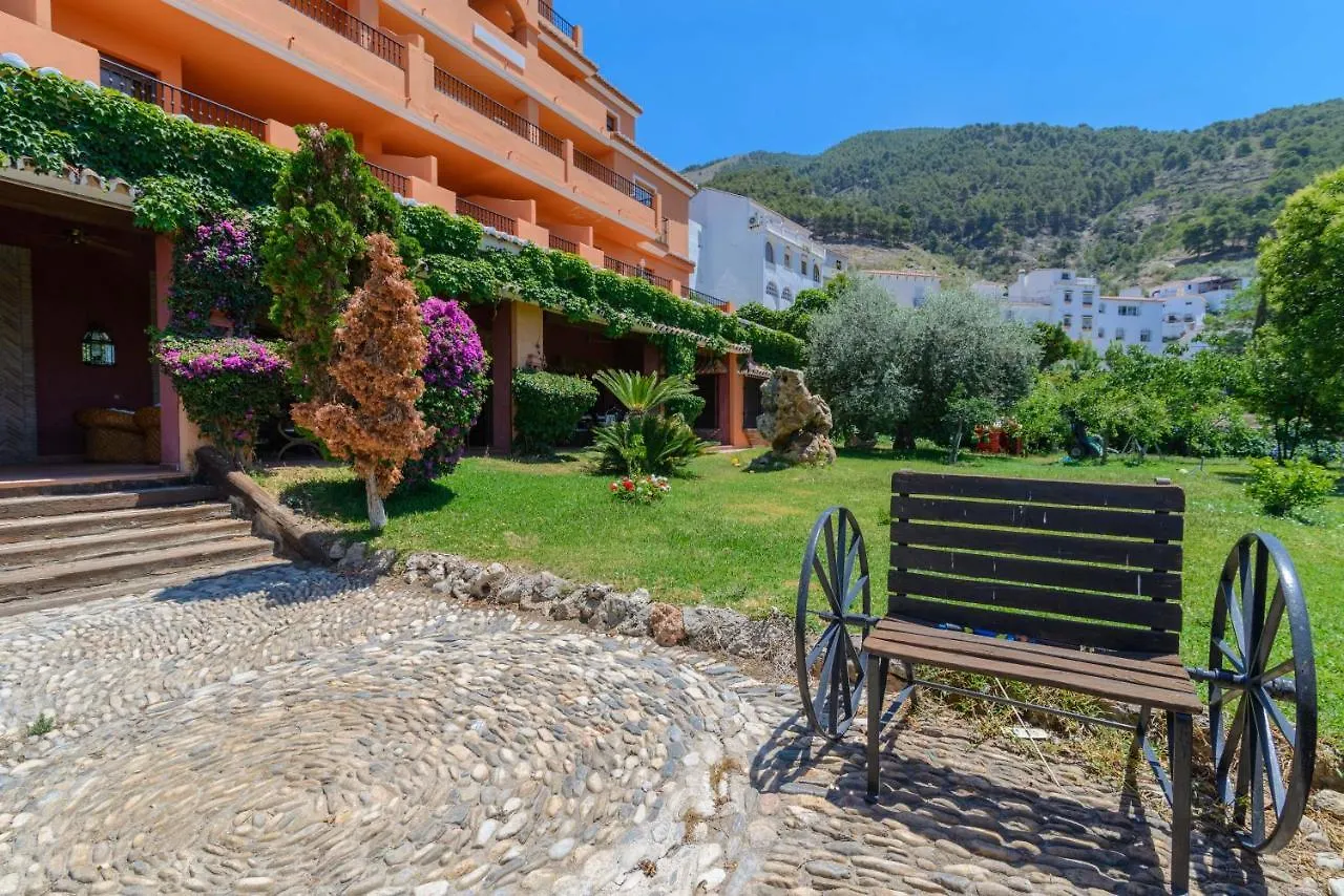 Apartamentos Sierra Tejeda location